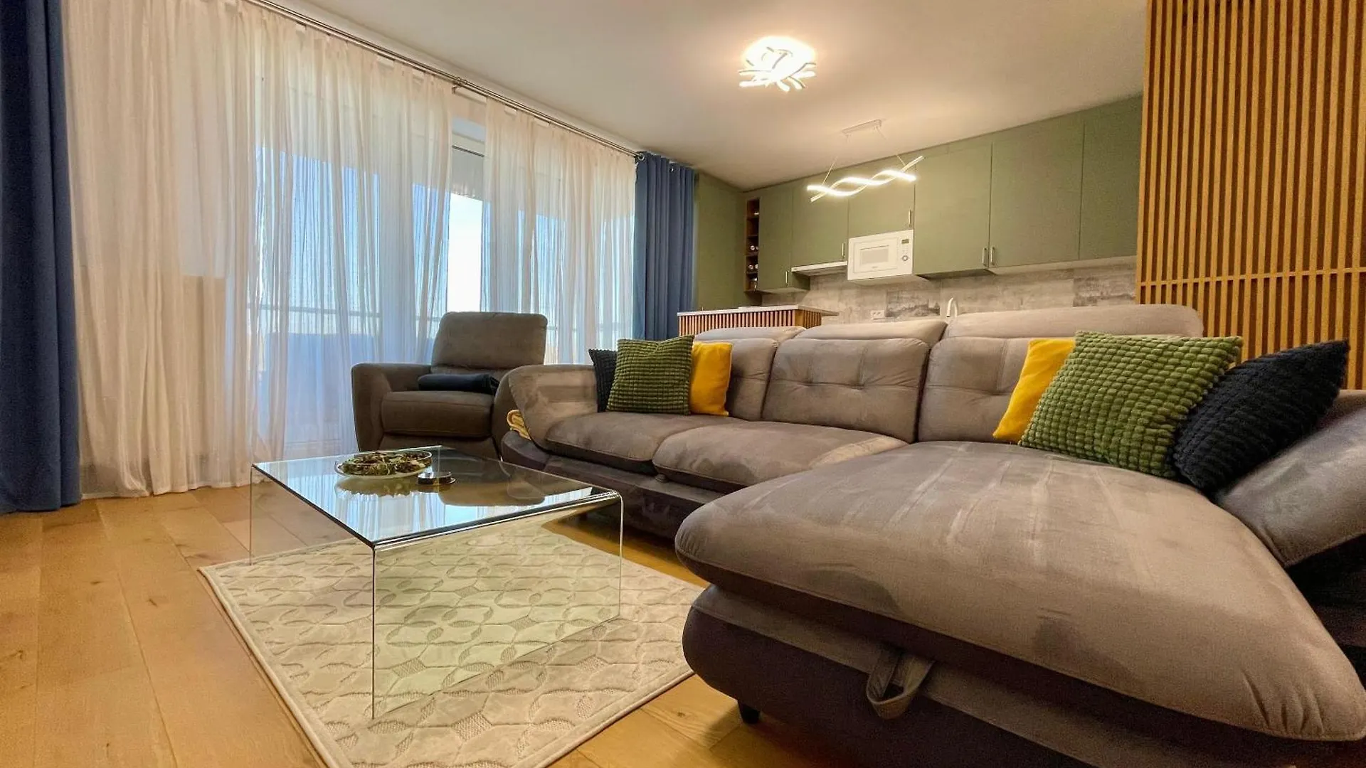 Apartment No 506 Lebada Lake Bucharest